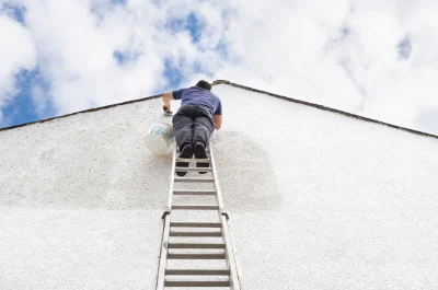Peinture extérieure au Douhet — façades et ravalement